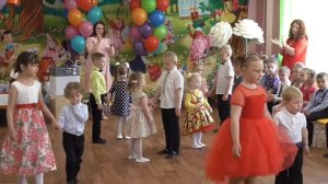 Поздравление малышей на выпускном утреннике группы № 9 (25.05.2022)