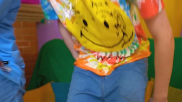 Строим Секретные Комнаты Дома | Мальчики VS Девочки смотреть онлайн