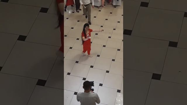 ракси Помири