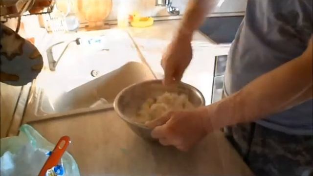 Кухня лентяйки: Сырники без яиц.wmv смотреть онлайн