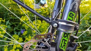 Передний багажник на горный велосипед, передний багажник на амотризационную вилку своими руками