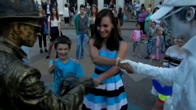 Парк Горького. Вход. Белый мим смотреть онлайн