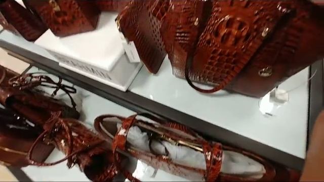 США. БРАМИН новый в магазине. смотреть онлайн