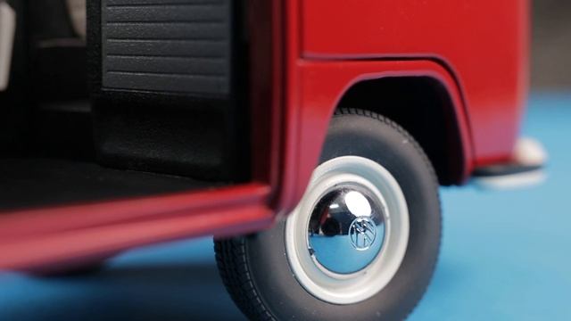 VolksWagen T2a Bus L - Schuco 1:18 unboxing смотреть онлайн