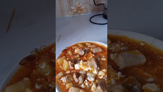 обед.суп с мясом.