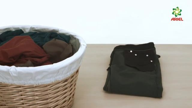 Как сортировать белье перед стиркой - Ariel смотреть онлайн