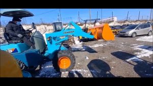 Фронтальный погрузчик Yanmar V3-3