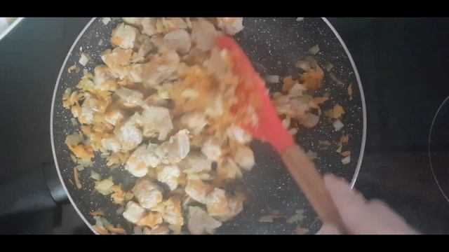 Перлова каша з м'ясом у горщиках