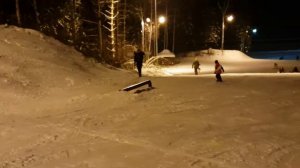 Первый раз по трубе на сноуборде.