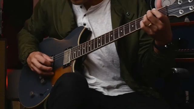 Cyclone by Crazy Tube Circuits with Revstar Demo смотреть онлайн