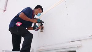 Makita DHR182 Cordless Combination Hammer 18V (18mm)