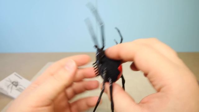 как ЖИВОЙ ПАУК робот Zuru Robo Alive смотреть онлайн