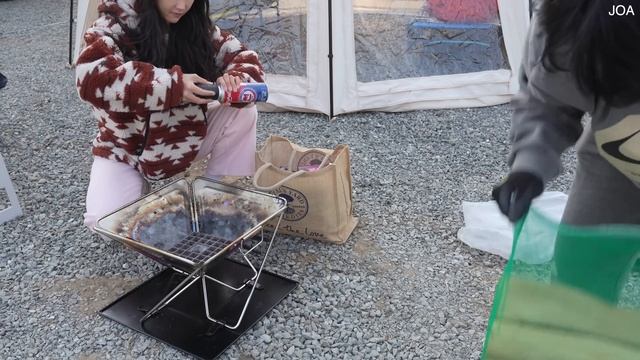 텐트칠땐 당근각! 치고나면 갬성 폭발ㅣ영천언니랑 티키타카 캠핑ㅣ달리자! 만취를 향해ㅣ뜯자! 소갈비도 닭발도ㅣ구독자 이벤트ㅣ캠핑브이로그