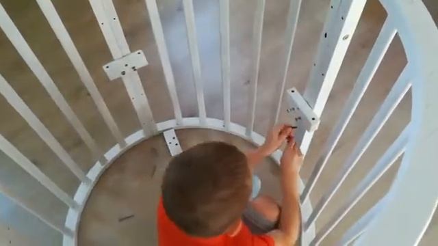 Как собрать круглую кровать трансформер (часть № 1) смотреть онлайн