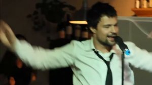 Danila Kozlovsky sings - "Тумбалалайка"