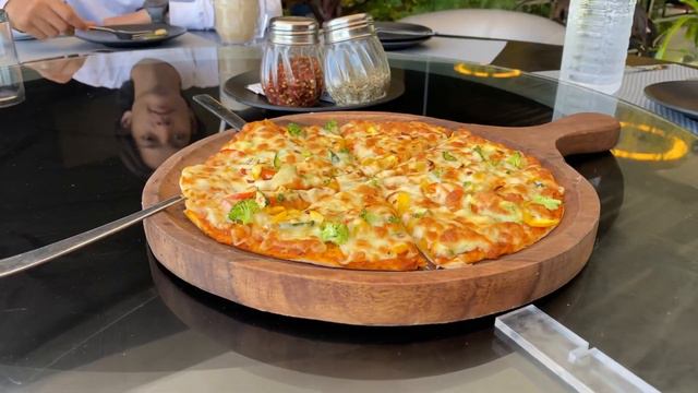 Exploring Hoppers : Restrocafe🧋| Vlog•2 | Aniruddh Raulji | смотреть онлайн