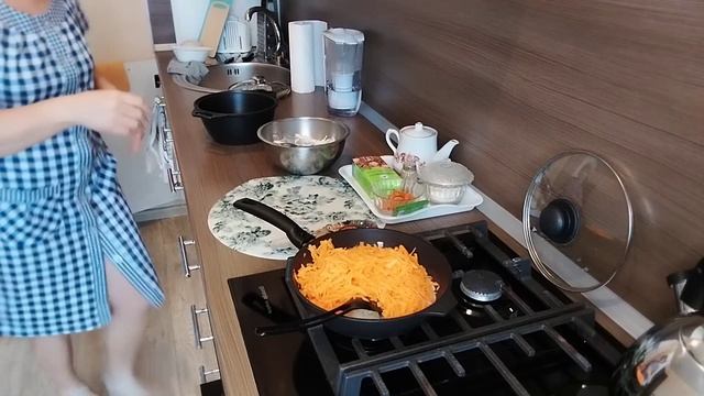 Тушеный МИНТАЙ с луком и морковью//Минтай с овощами//