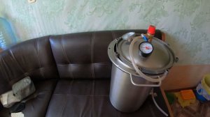 Рыбные консервы из речной рыбы, используя автоклав