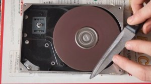 Точилка из жёсткого диска / HDD Sharpener (Maxtor 7120 AT)