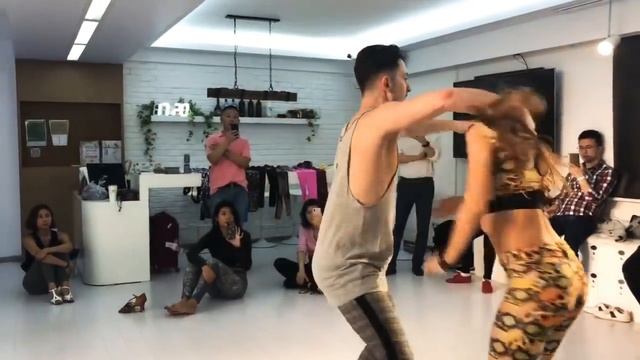 Maycheal & Mayra [M&M Dance] Bachata Dance @Shangai CHINA (DJ cat) смотреть онлайн