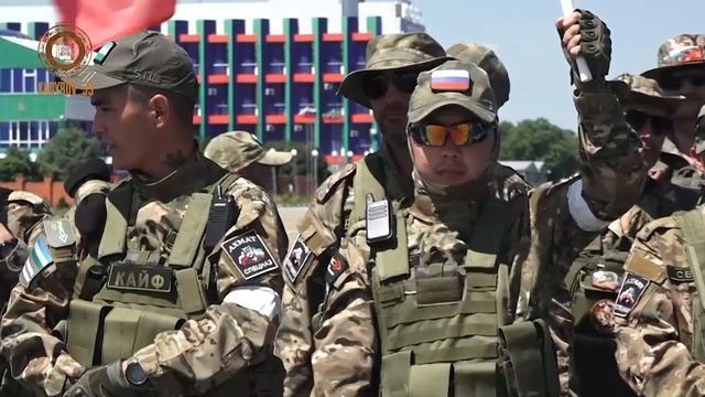 Из Грозного на фронт вылетела очередная группа подготовленных бойцов смотреть онлайн