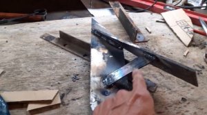 Самодельный плуг на минитрактор своими руками в гараже.