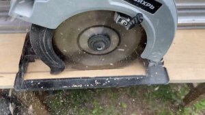 За 2 минуты Изготовление направляющей для циркулярной пилы (Easy Panel Saw)
