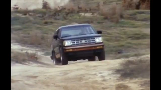 1984 Chevrolet Blazer vs. Competition смотреть онлайн