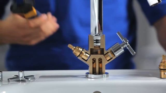Замена кранбукс в смесителе WasserKraft.mp4