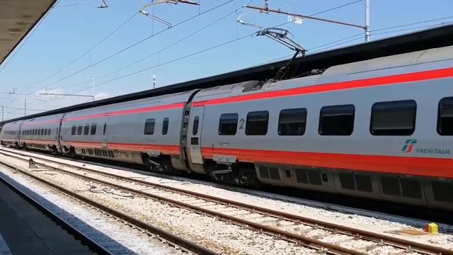 Venezia Santa Lucia, stazione di Venezia Santa Lucia смотреть онлайн