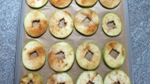 Яблочные чипсы