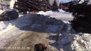 Немного снега навалило. Уборка снега экскаватором-погрузчиком Вольво. Bockhoe loader Volvo bl 71 b.