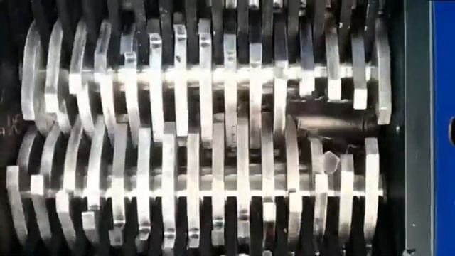 SHREDDER VS iPHONE ШРЕДЕР СОКРУШАЕТ