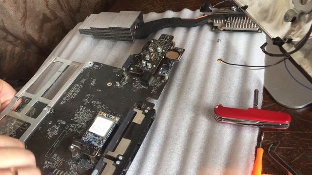 IMAC 24 /2009 года/ РАЗБОРКА ЧИСТКА/ЗАМЕНА ТЕРМОПАСТЫ