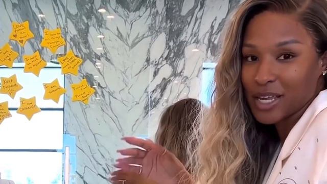 Savannah James Talks Beauty, Skin Care With Allure смотреть онлайн