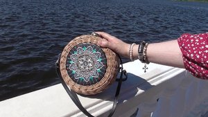 Сумка - таблетка. Точечная роспись