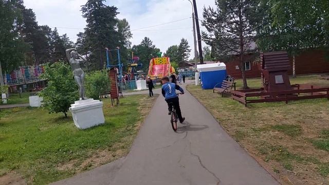 прогулка экскурсия по Мариинску - часть 7 ( городской парк)