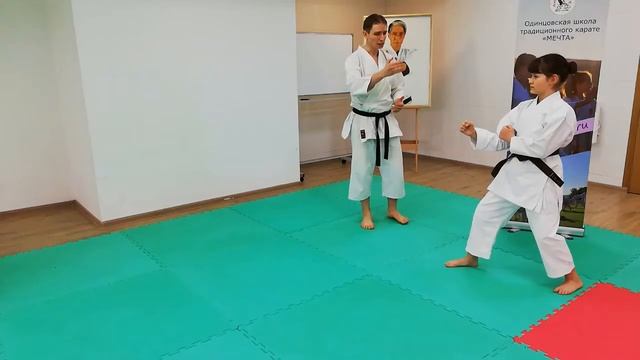 Базовый курс: 17. Перемещение: йори-аши, сури-аши