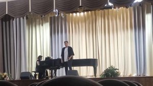 Мусоргский - Полководец
( из цикла "Песни пляски смерти" )