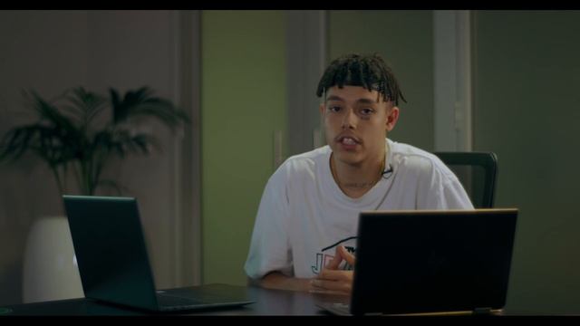 HUAWEI MateBook X Pro vs HP Spectre X360 Full Comparison смотреть онлайн