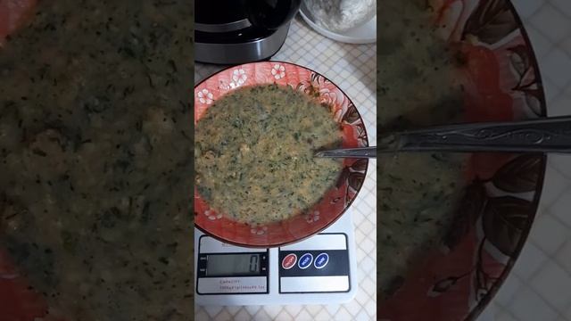 Кето лепешка с начинкой. Рыбный пирог на сковороде. Что занимает моё основное время.