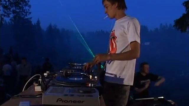 DRUM'N'BASS DJ'S BES, TOOK, ZOOM. ЧАСТЬ 3 смотреть онлайн