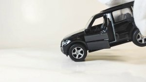 модель автомобиля Mitsubishi Pajero в масштабе 1:43 от ТехноПарк