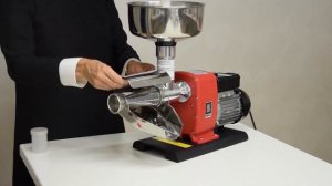 New Omra SpremiPomodoro NL5 - Electric Tomato Squeezer