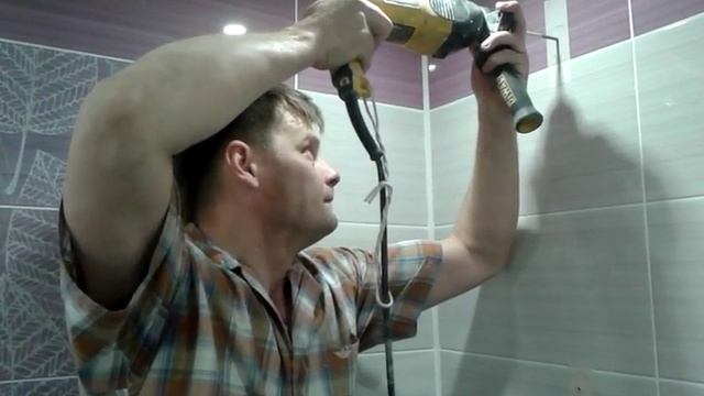 Как прикрепить держатель для душа в ванной
