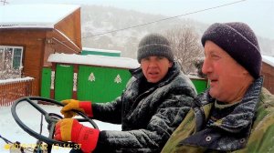 Дела житейские. Когда в деревне валит снег.