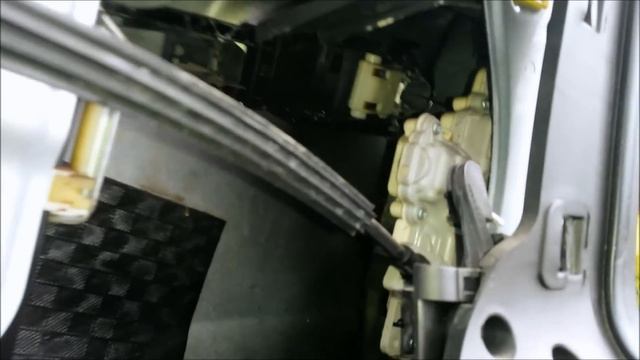 Seat Altea (XL) frontdoor door panel removal смотреть онлайн