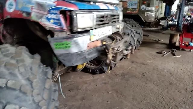 Колеса вооооот такой ширины,воооот такой вышины смотреть онлайн