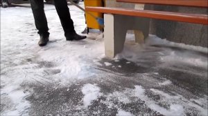 Уборка снега вручную. Зима 2015г.