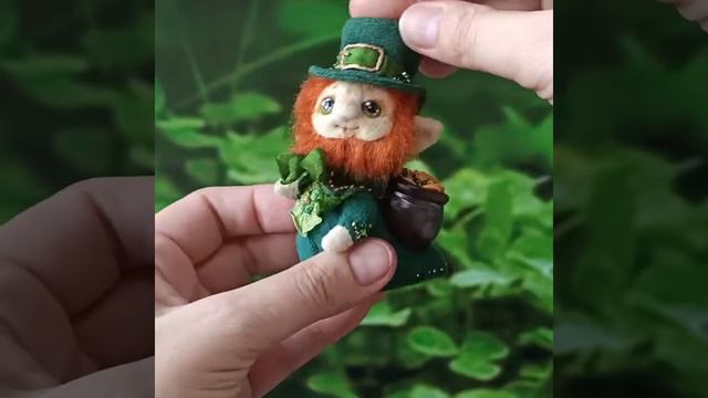Lucky Clover leprechaun artist toys смотреть онлайн